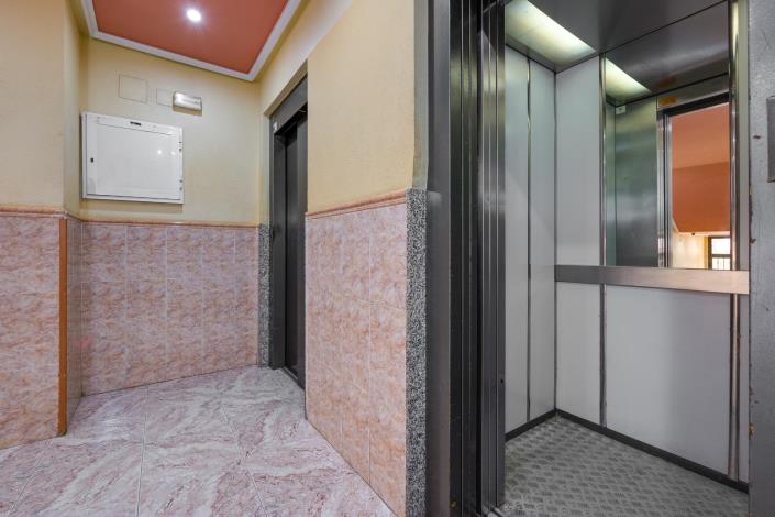 Image No.34-1 Bed Apartment for sale