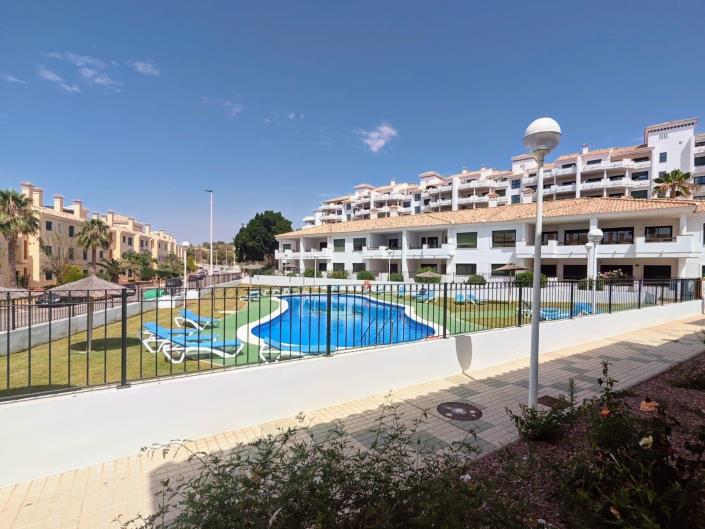 Image No.12-2 Bed Townhouse for sale