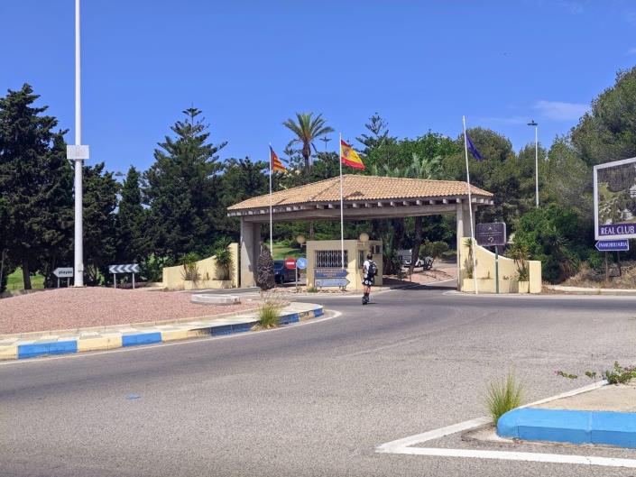 Image No.13-2 Bed Townhouse for sale