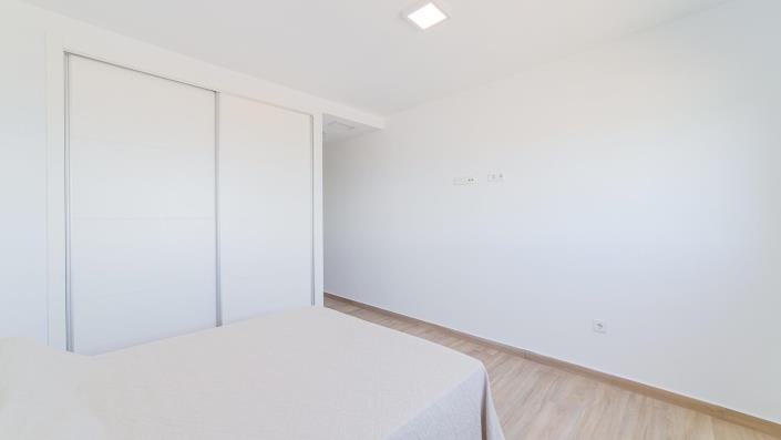 Image No.16-2 Bed Bungalow for sale