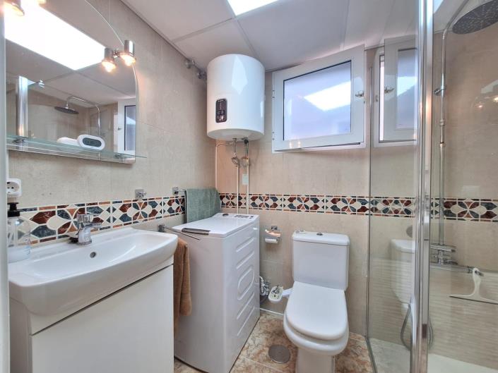 Image No.19-2 Bed Apartment for sale