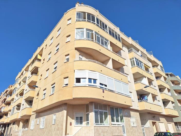 Image No.22-2 Bed Apartment for sale