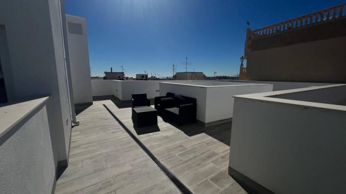 Image No.49-2 Bed Apartment for sale