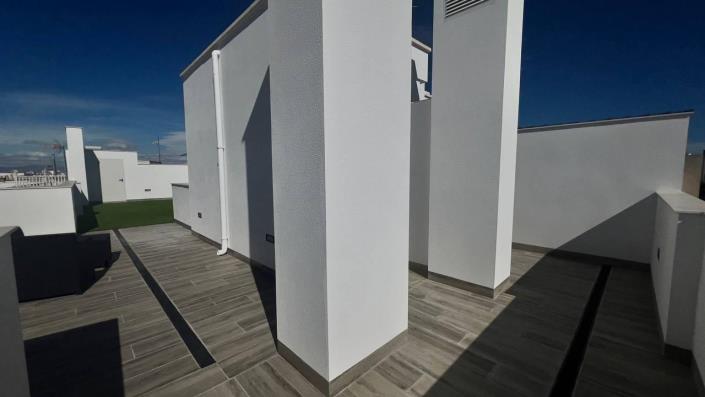 Image No.55-2 Bed Apartment for sale