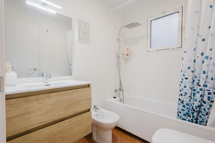 Image No.34-2 Bed Apartment for sale