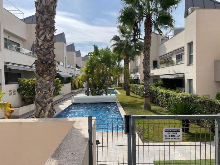 Image No.3-Bungalow de 2 chambres à vendre à Torrevieja