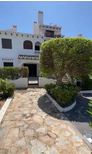 Image No.8-2 Bed Townhouse for sale