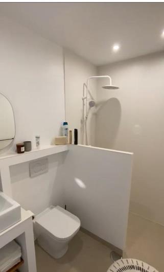 Image No.18-2 Bed Townhouse for sale