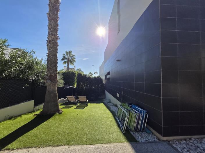 Image No.6-3 Bed Villa for sale