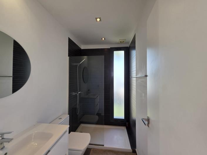 Image No.17-3 Bed Villa for sale