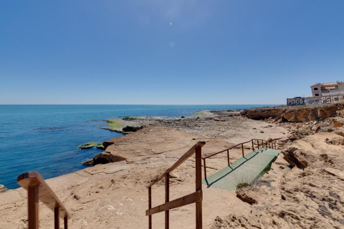 Image No.34-2 Bed Apartment for sale