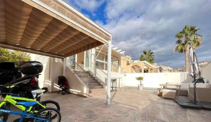 Image No.19-3 Bed Villa for sale