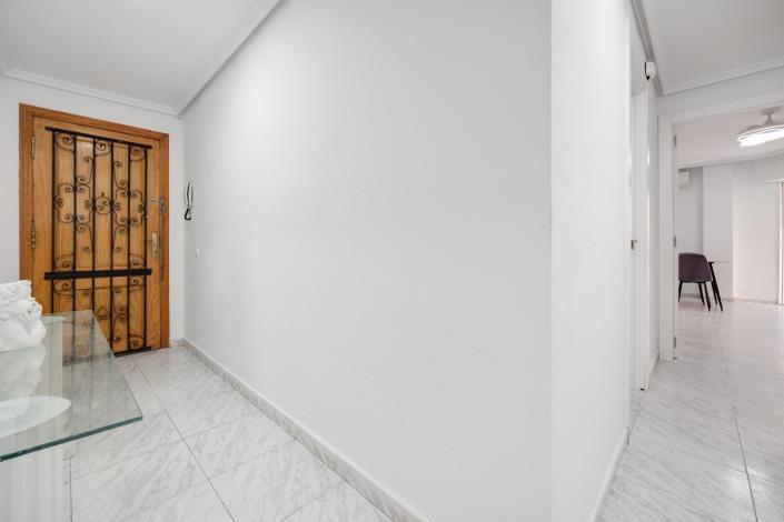 Image No.17-2 Bed Apartment for sale