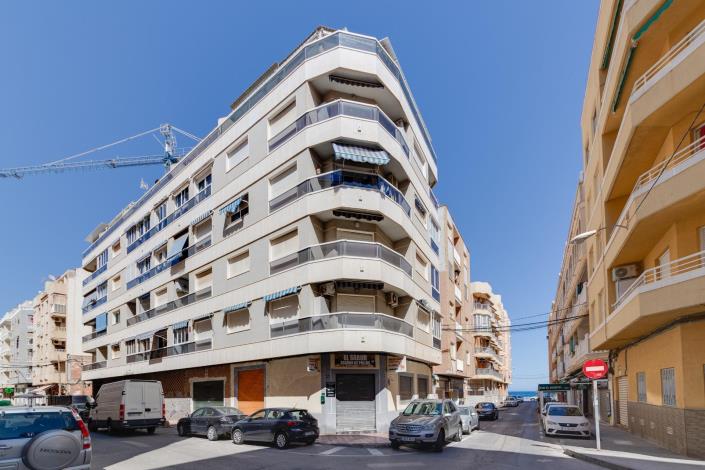 Image No.18-2 Bed Apartment for sale