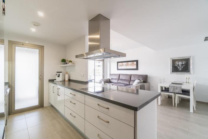 Image No.9-2 Bed Apartment for sale