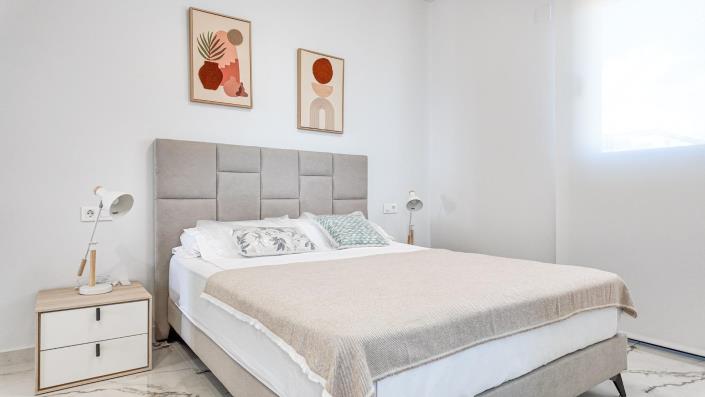 Image No.15-2 Bed Apartment for sale