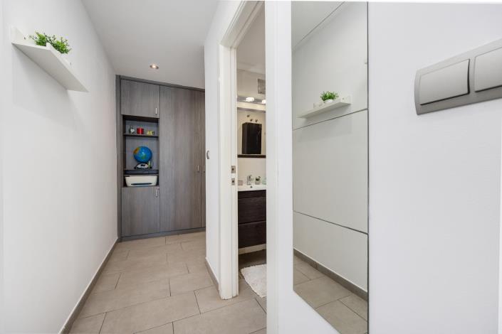 Image No.18-2 Bed Apartment for sale