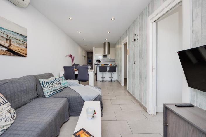 Image No.31-2 Bed Apartment for sale