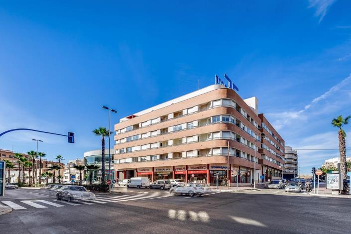 Image No.51-2 Bed Apartment for sale