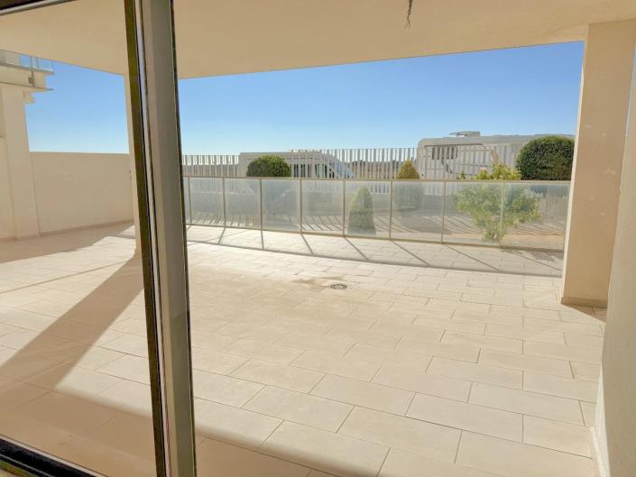 Image No.3-3 Bed Apartment for sale