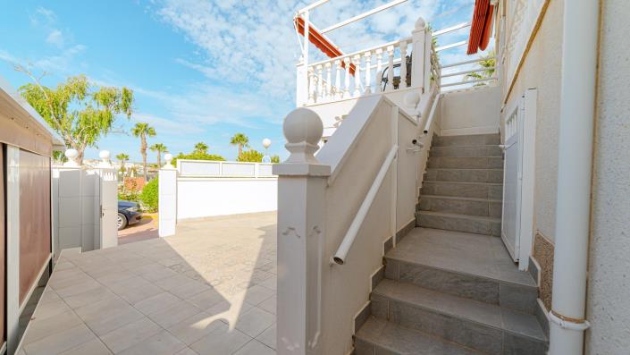 Image No.18-4 Bed Chalet for sale