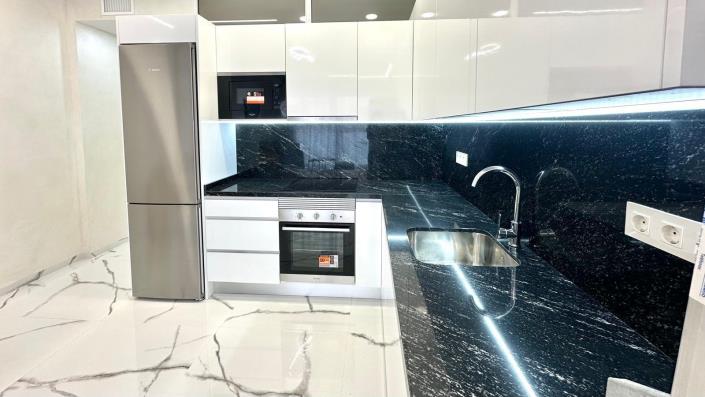 Image No.13-2 Bed Apartment for sale