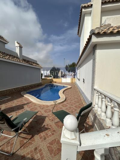 Image No.11-5 Bed Villa / Detached for sale