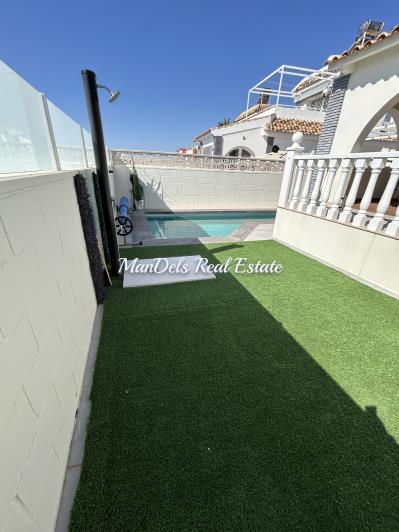 Image No.9-5 Bed Semi-Detached for sale