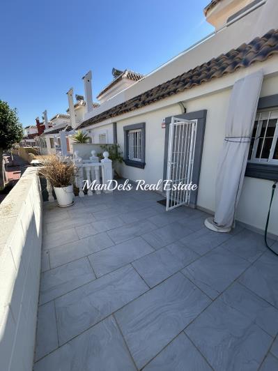 Image No.4-5 Bed Semi-Detached for sale