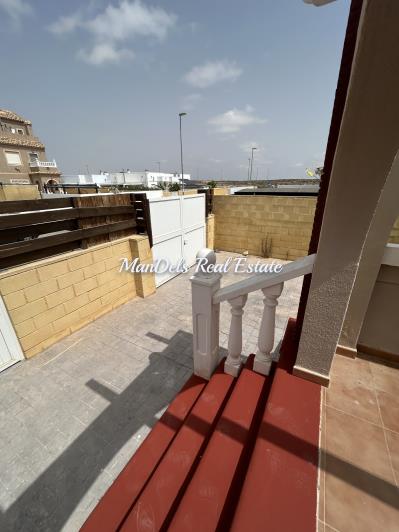 Image No.7-2 Bed Semi-Detached for sale