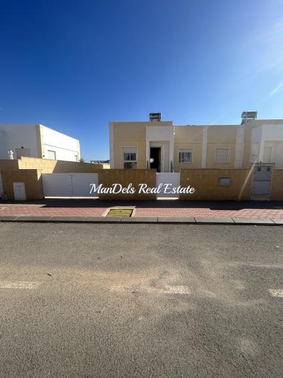 Image No.11-2 Bed Semi-Detached for sale