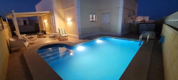 Image No.3-2 Bed Semi-Detached for sale