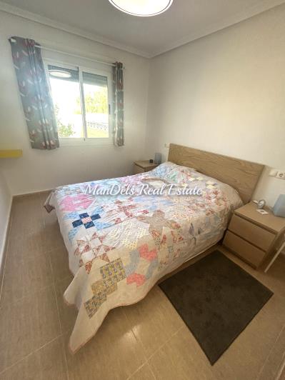 Image No.18-2 Bed Semi-Detached for sale