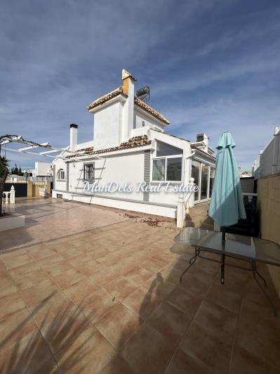 Image No.12-2 Bed Villa / Detached for sale