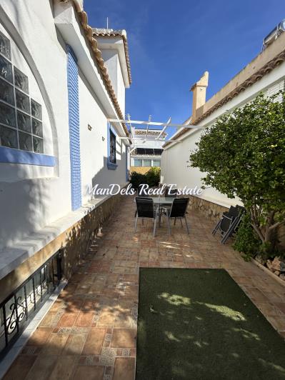 Image No.6-3 Bed Villa / Detached for sale