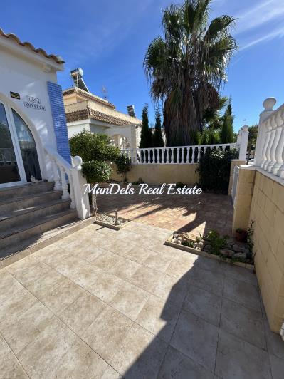 Image No.5-3 Bed Villa / Detached for sale