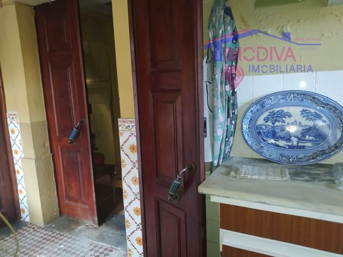 Image No.11-3 Bed House for sale