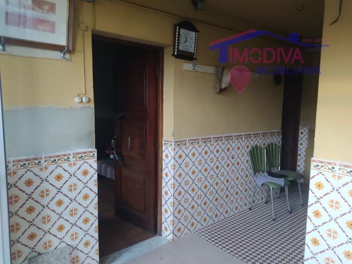 Image No.7-3 Bed House for sale