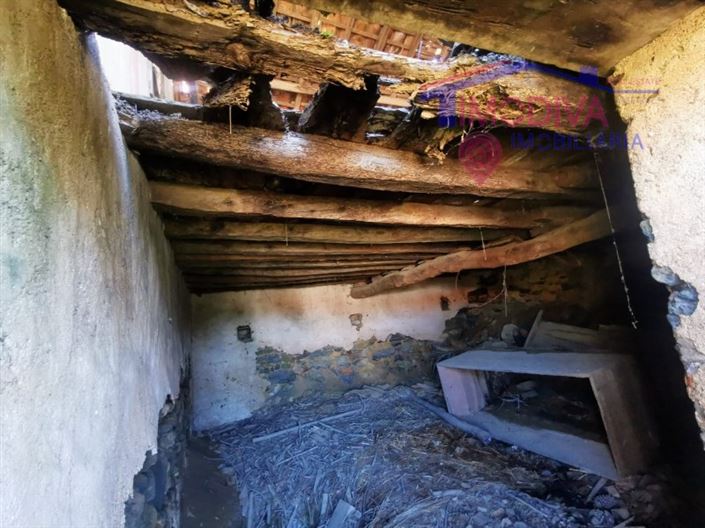 Image No.12-2 Bed House for sale