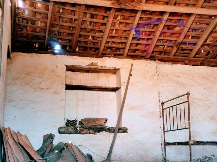 Image No.10-2 Bed House for sale