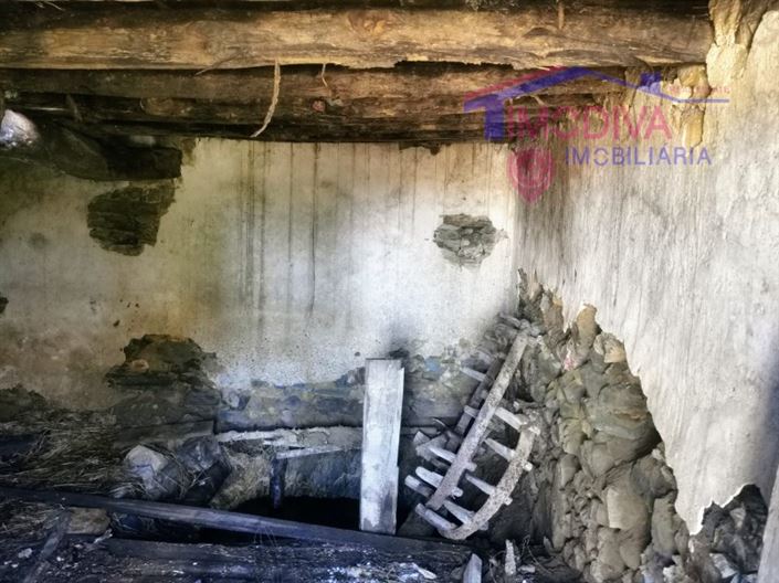 Image No.13-2 Bed House for sale