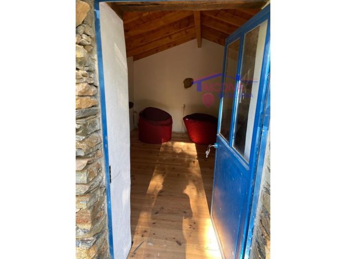 Image No.12-5 Bed Farmhouse for sale