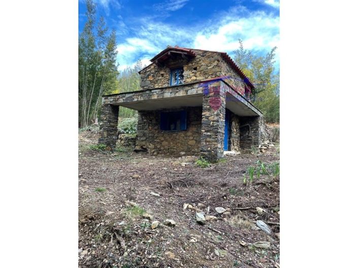 Image No.31-5 Bed Farmhouse for sale