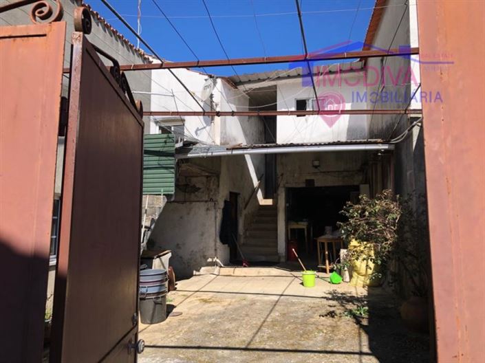 Image No.2-5 Bed House for sale