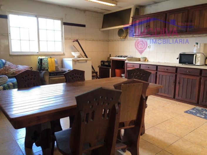 Image No.8-5 Bed House for sale