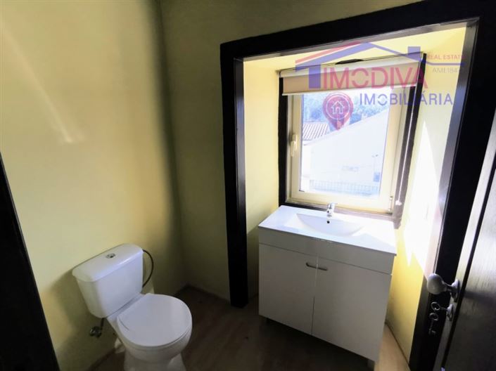 Image No.15-4 Bed House for sale