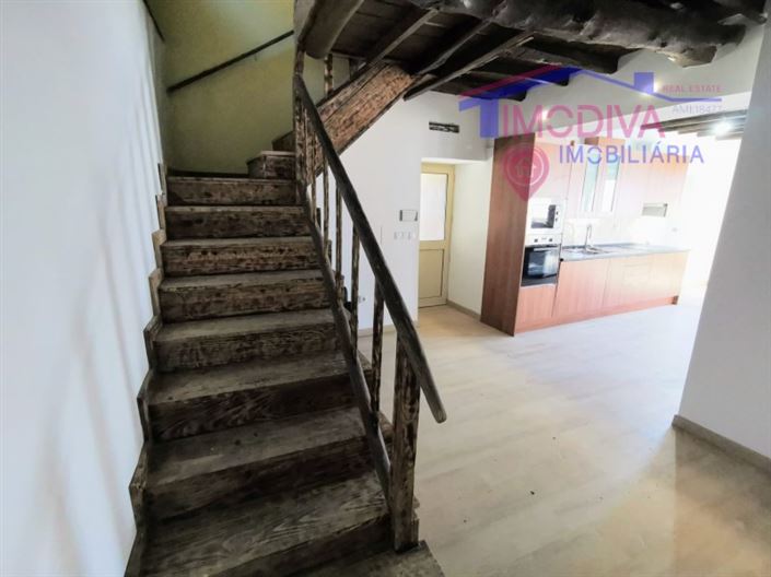 Image No.18-4 Bed House for sale