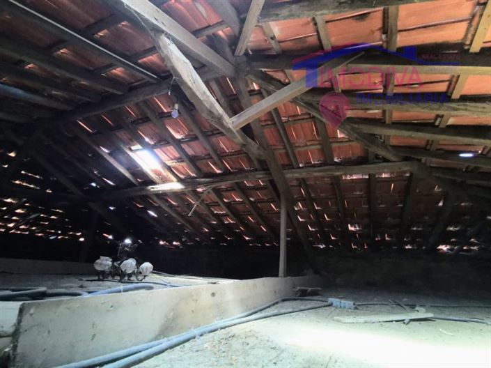 Image No.21-4 Bed House for sale