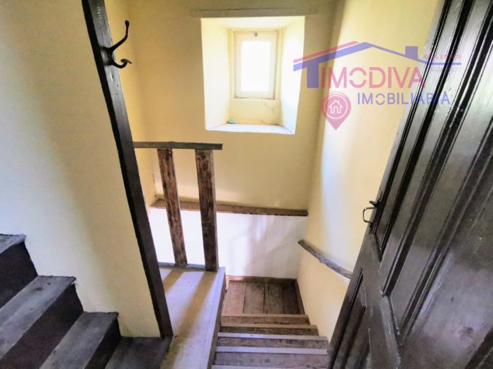 Image No.22-4 Bed House for sale