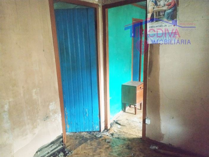 Image No.11-3 Bed House for sale